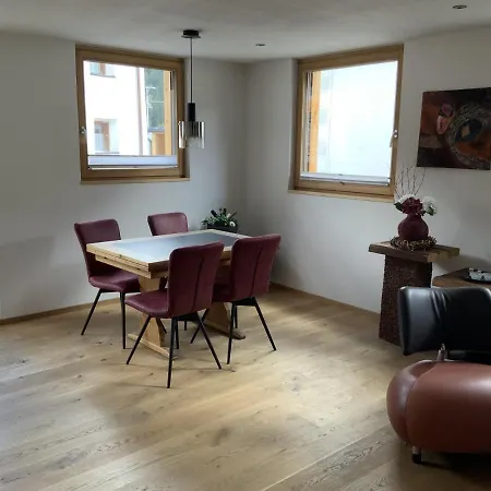 Chasa Siringia Eg * 萨姆瑙恩